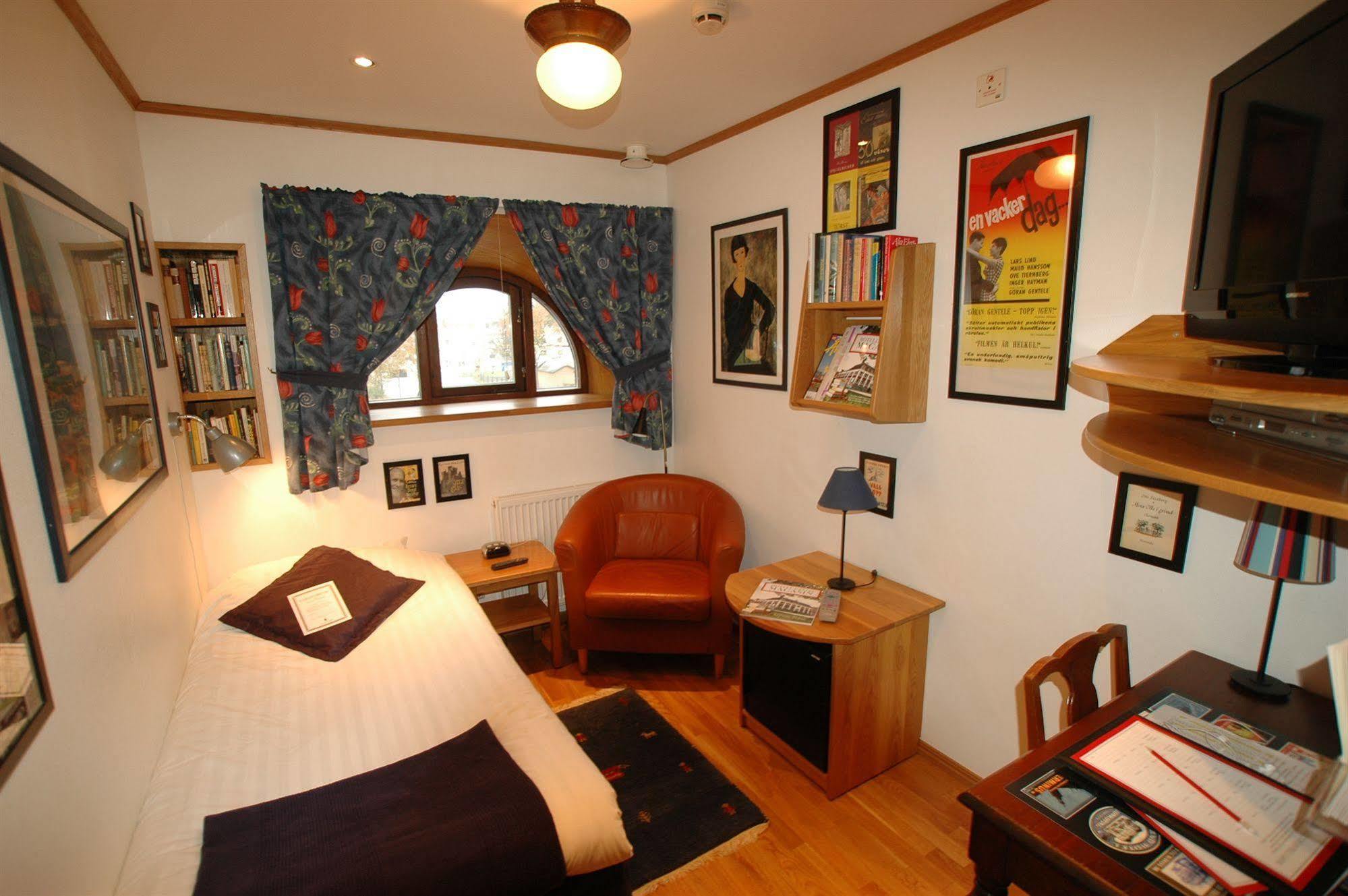 Hotell Gaestis Varberg Esterno foto